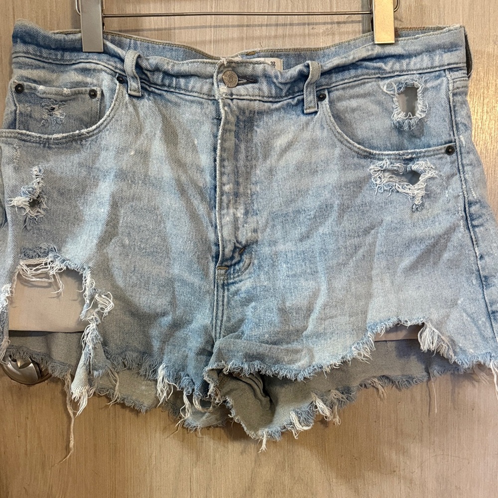 Abercrombie & Fitch Light Blue Distressed Jean Shorts mom short high rise
